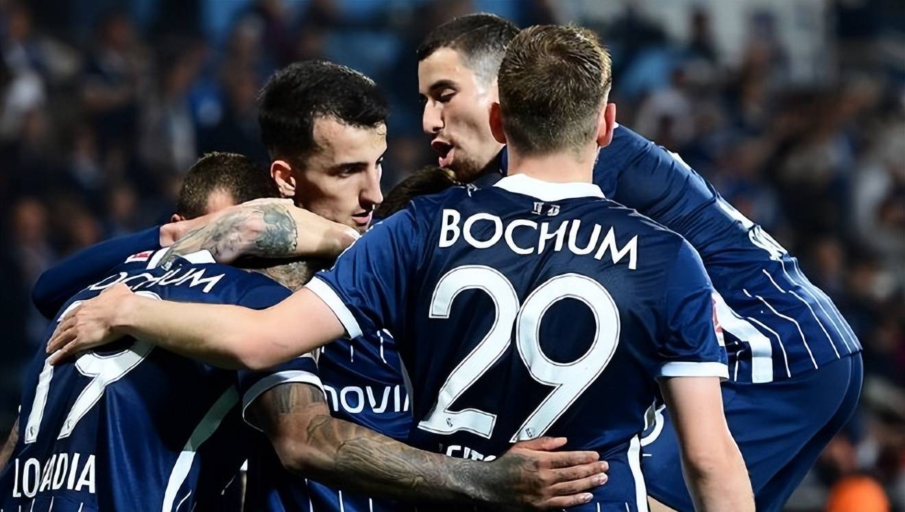 包含多特蒙德训练开放日，集结日强势反弹引欢呼，法国杯在即，训练强度明显提升的词条-网页版登录入口