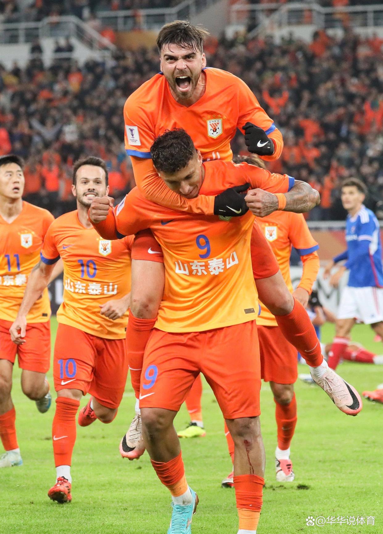 包含亚冠赛程吃紧，山东泰山集结日止住颓势，更衣室稳定，团队化学反应显著的词条-体育视频直播